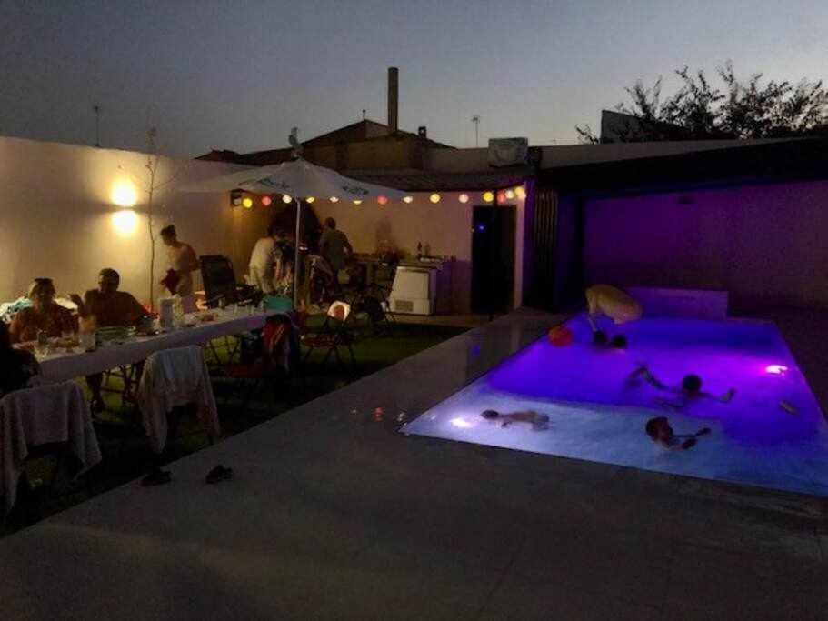 Alojamiento El Pez Casa Con Piscina Climatizada Villafranca de los Caballeros Luaran gambar