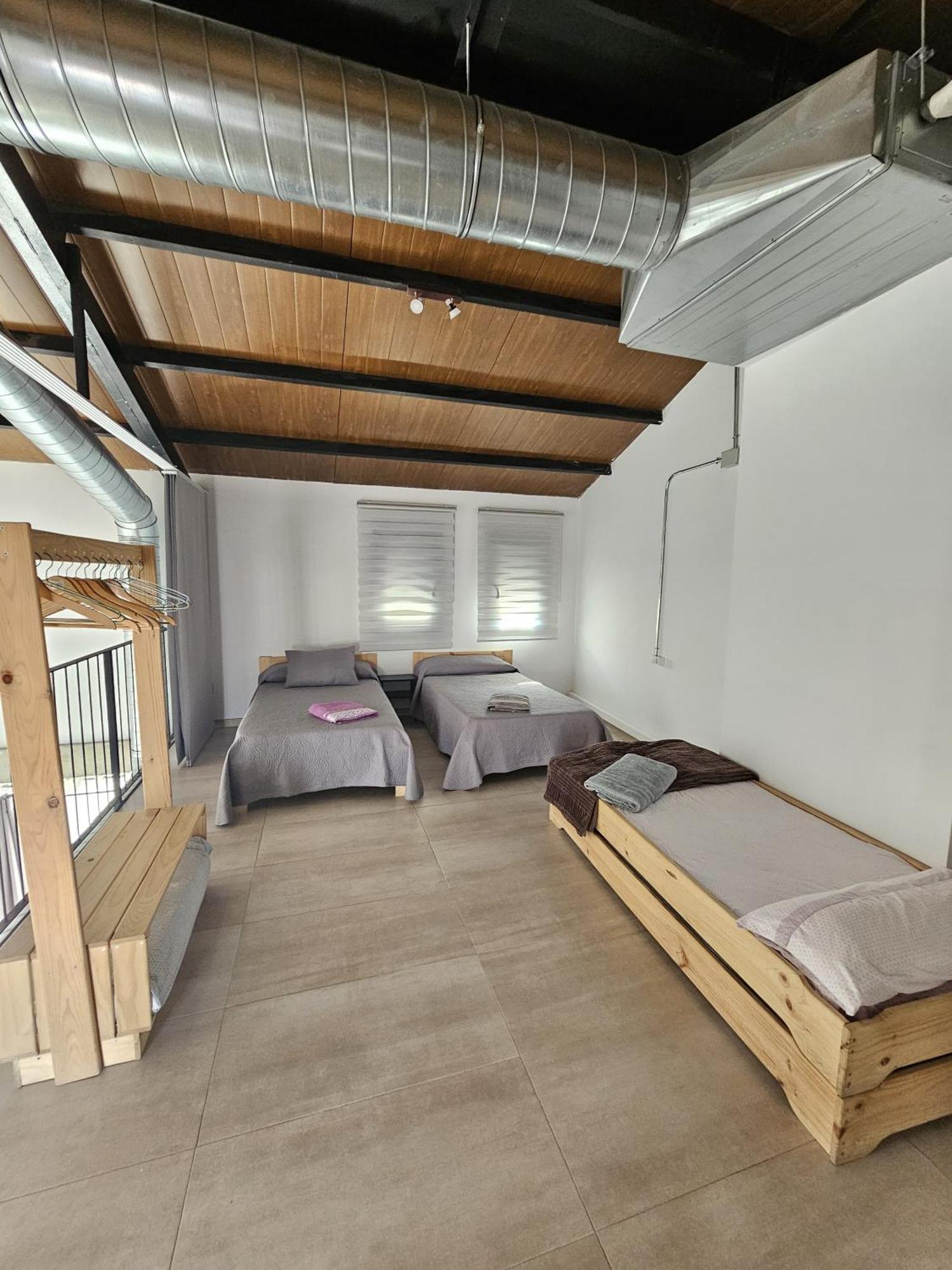 Alojamiento El Pez Casa Con Piscina Climatizada Villafranca de los Caballeros Luaran gambar