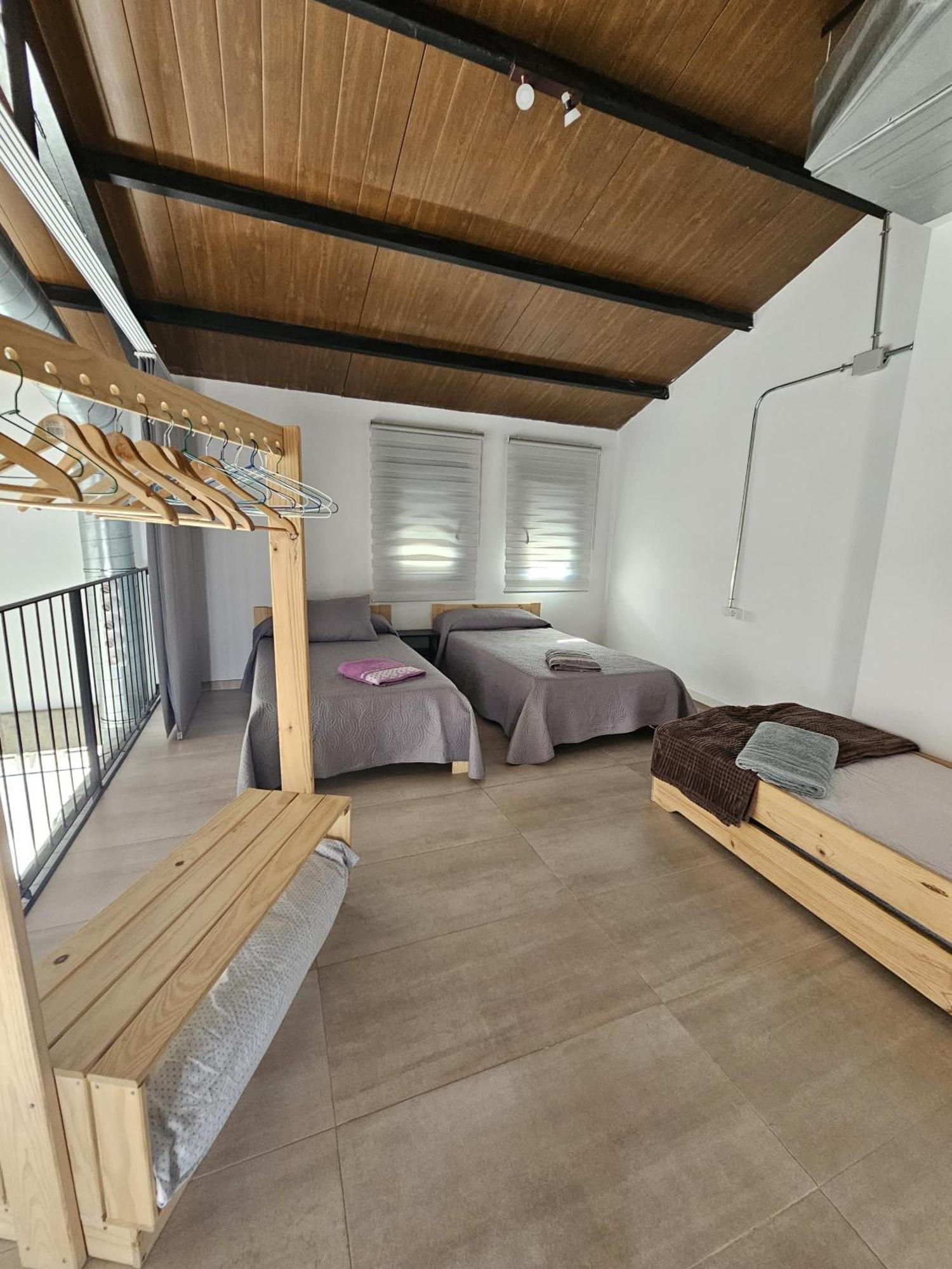 Alojamiento El Pez Casa Con Piscina Climatizada Villafranca de los Caballeros Luaran gambar
